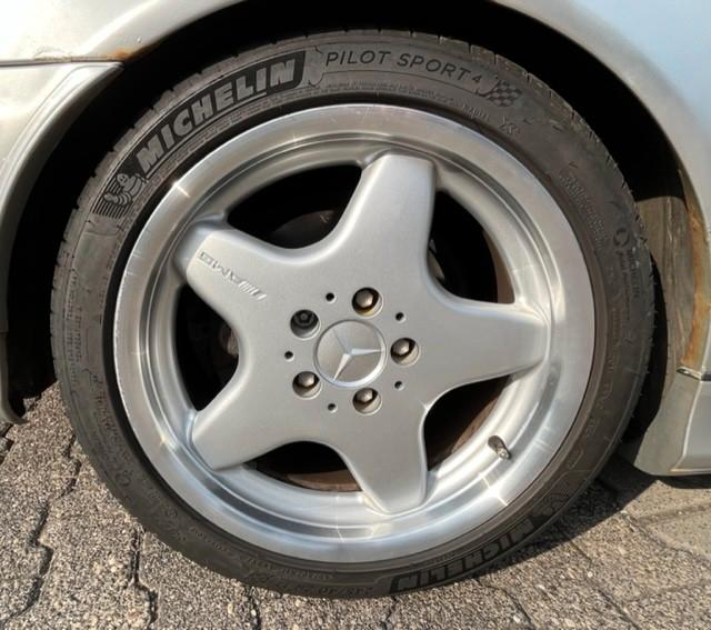 Mercedes-Benz CLK 320