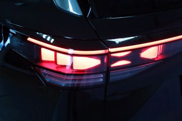 Volkswagen Tayron 1.5 eTSI 110 kW Life 7-Sitze AHK