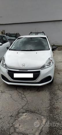 Peugeot PEUGEOT 208 BlueHDi 100 CV 5 porte Active