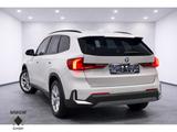 BMW X1 18 i sDrive Park-Assistent AHK/Pano/Navi/Digi - BMW X1: Sdrive18d