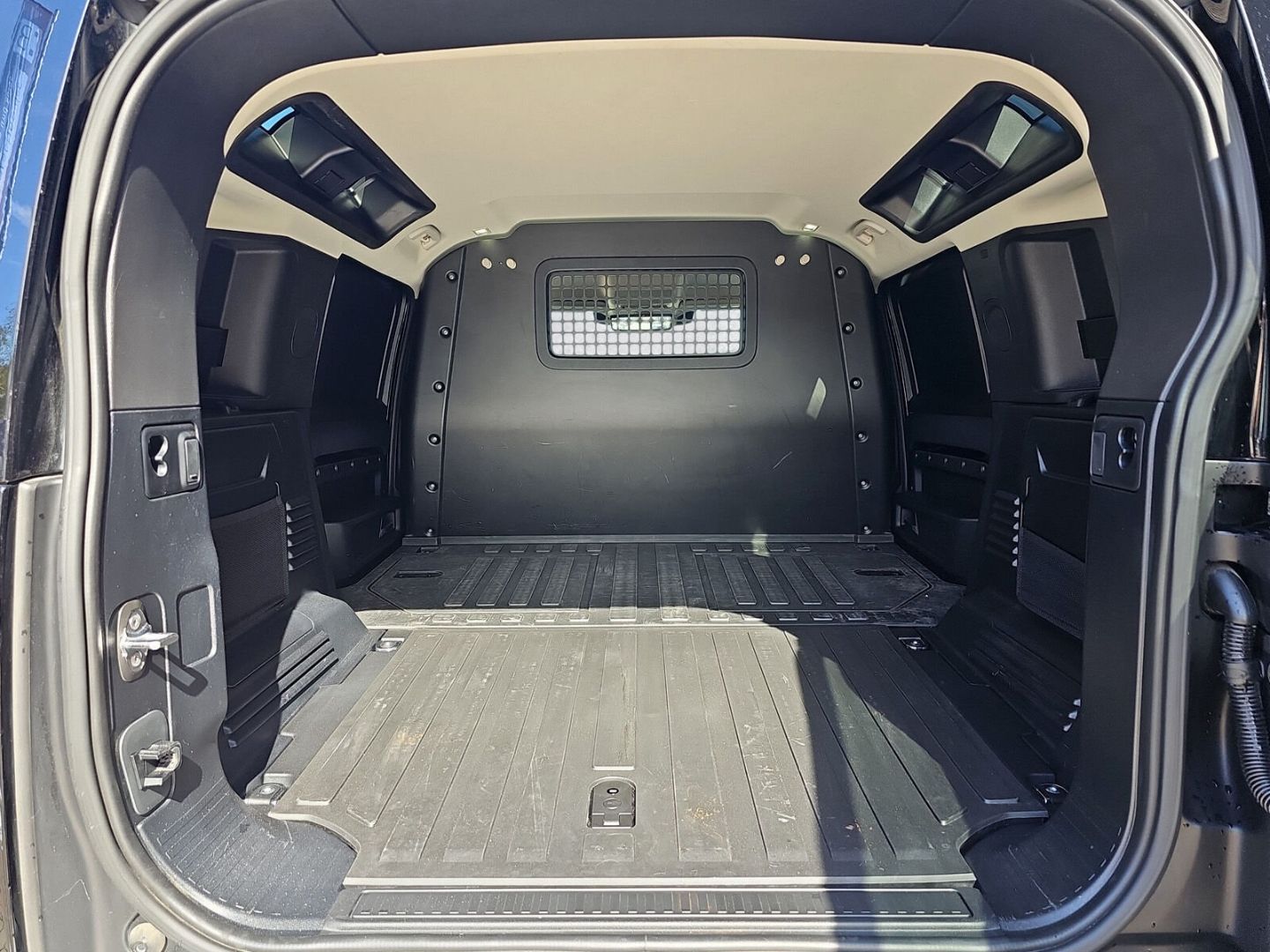 Land Rover Defender 110 D250 AWD HARD TOP ACC LED AHK SHZ foto 12