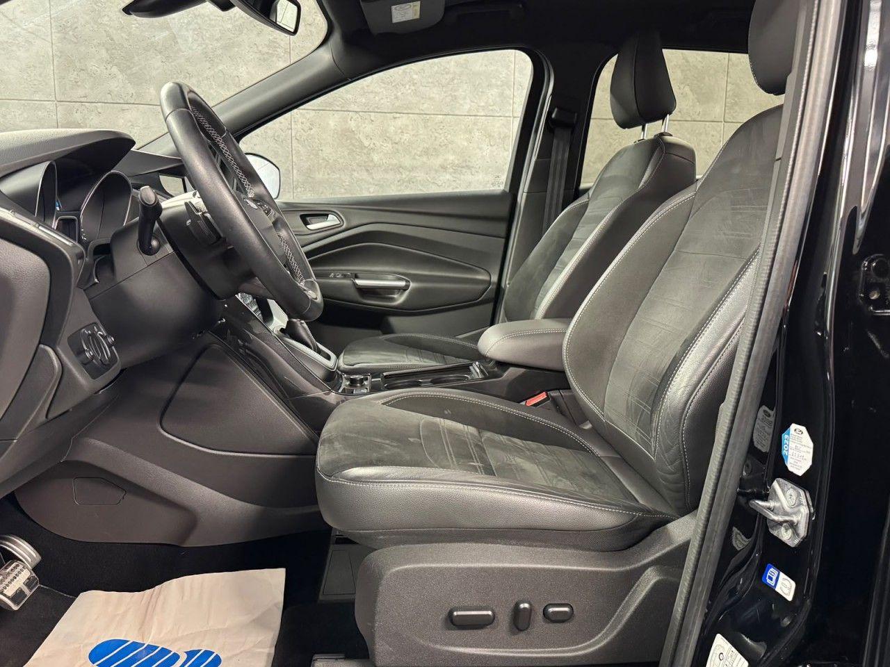 Ford Kuga 2.0 TDCi ST-Line AWD Aut*Navi*Bi-Xenon*AHK