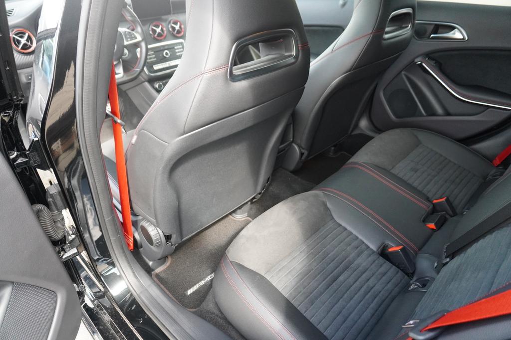 Mercedes-Benz A 45 AMG