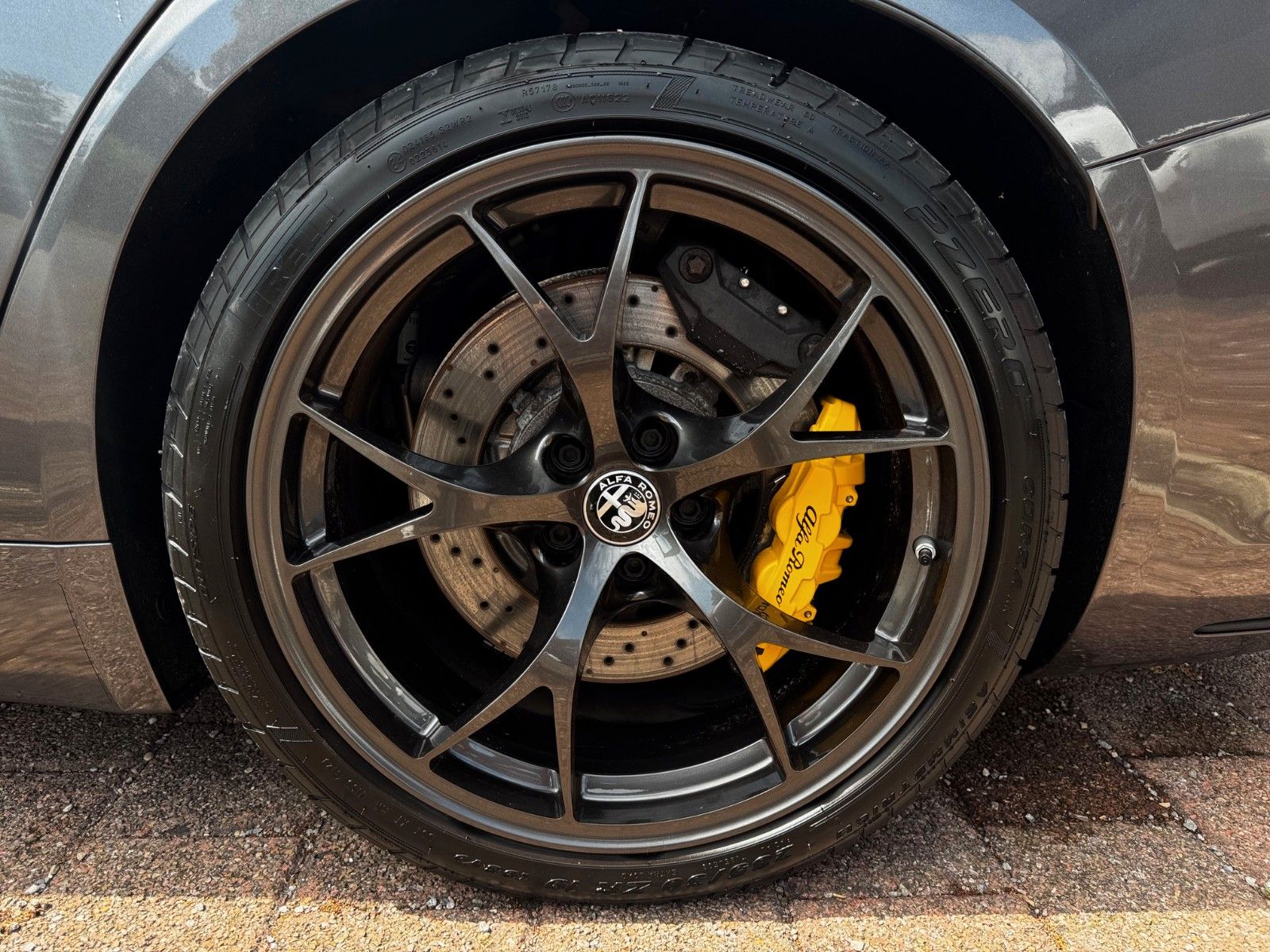 Fahrzeugabbildung Alfa Romeo Giulia Quadrifoglio 510PS 1.HAND NAVI KAMERA