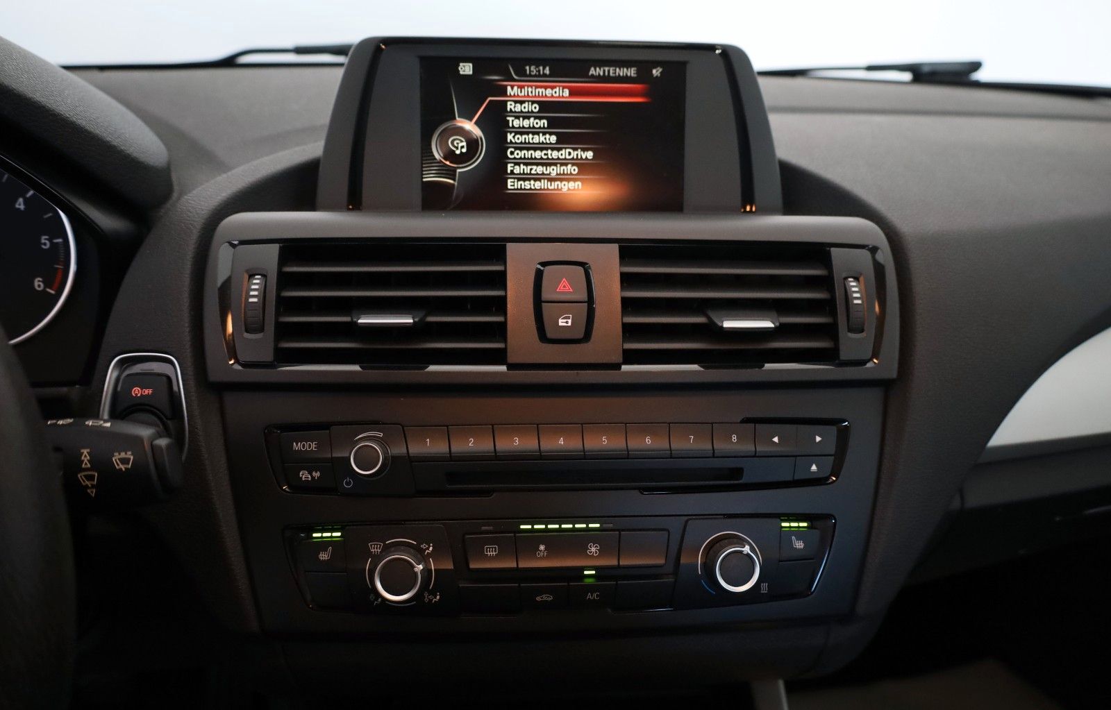 Fahrzeugabbildung BMW 116d SH,PDC,8-fach bereift