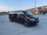 Volkswagen T5.2 Caravelle 4Motion lang - Volkswagen T5 Caravelle: 4motion