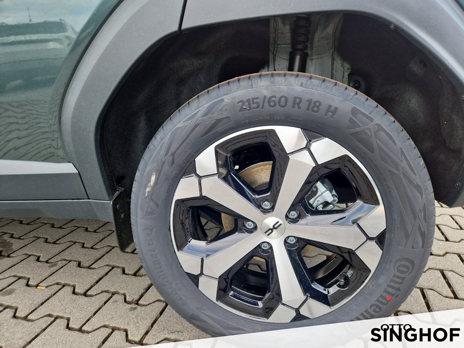 Fahrzeugabbildung Dacia New Duster Journey mild hybrid 140