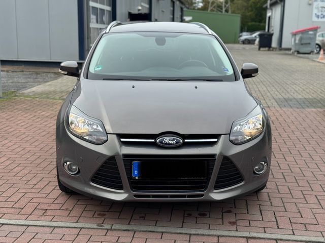 Ford Focus Turnier Titanium-Paket Style 1.HD EURO 5