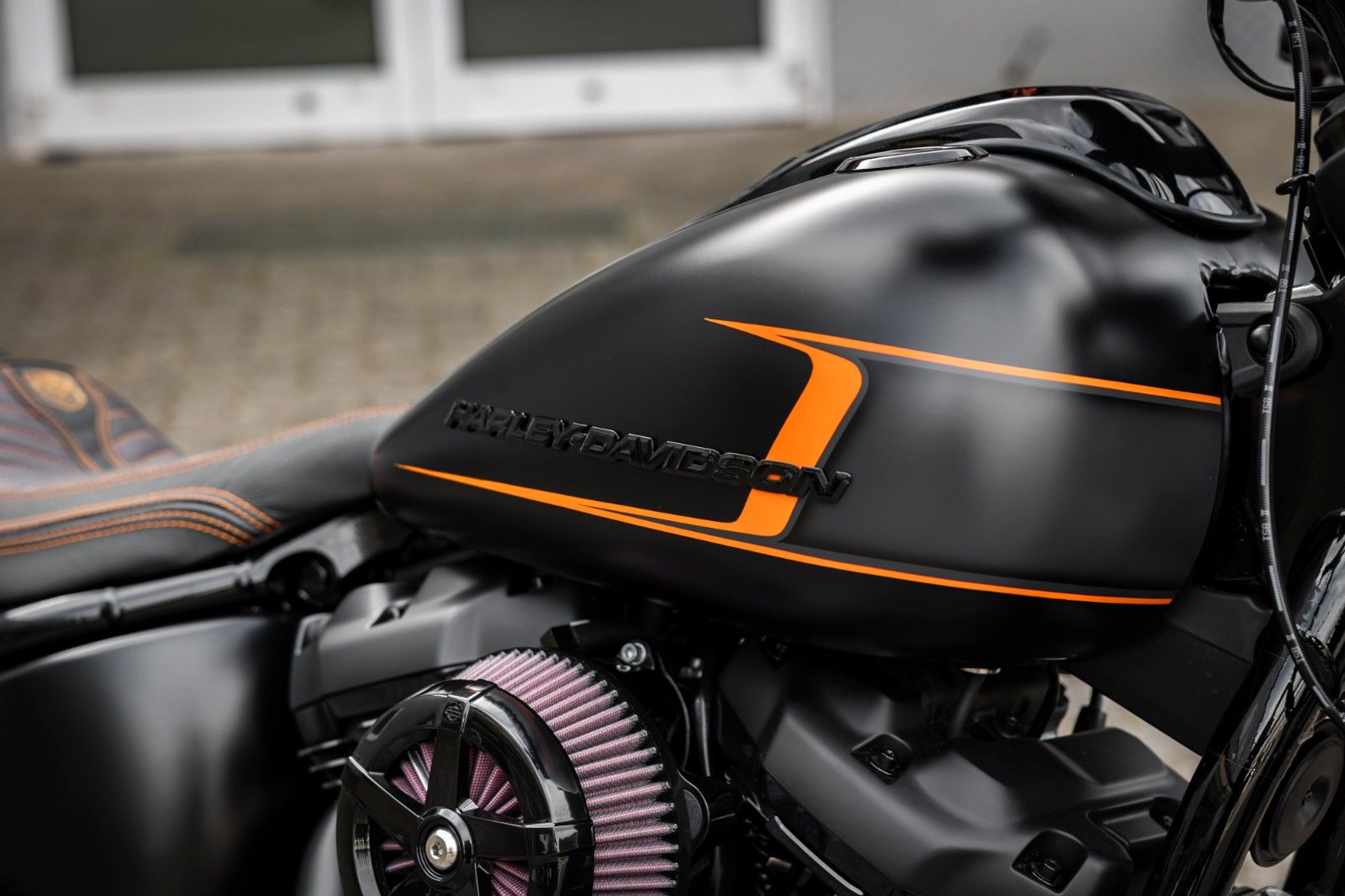 Fahrzeugabbildung Harley-Davidson Breakout DARKSIDE FXBR 117 MY25 -H-D Kiel Custom