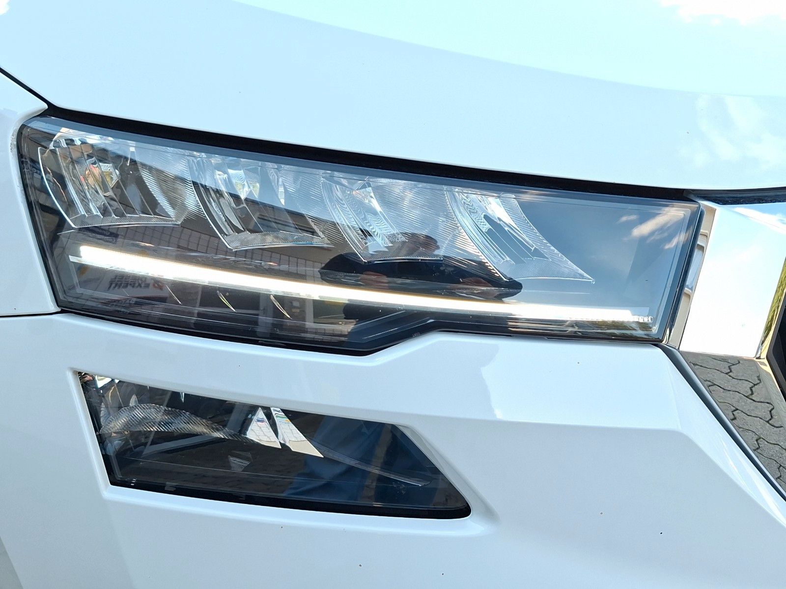 Fahrzeugabbildung SKODA 1.5L DSG**AHK*Smartlink*LED*DAB*ViCo*ACC**