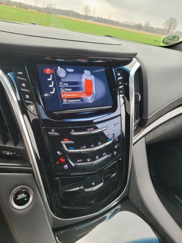 Fahrzeugabbildung Cadillac Escalade 6.2 V8 Platinum ESV/Deutsch/Bestzust.