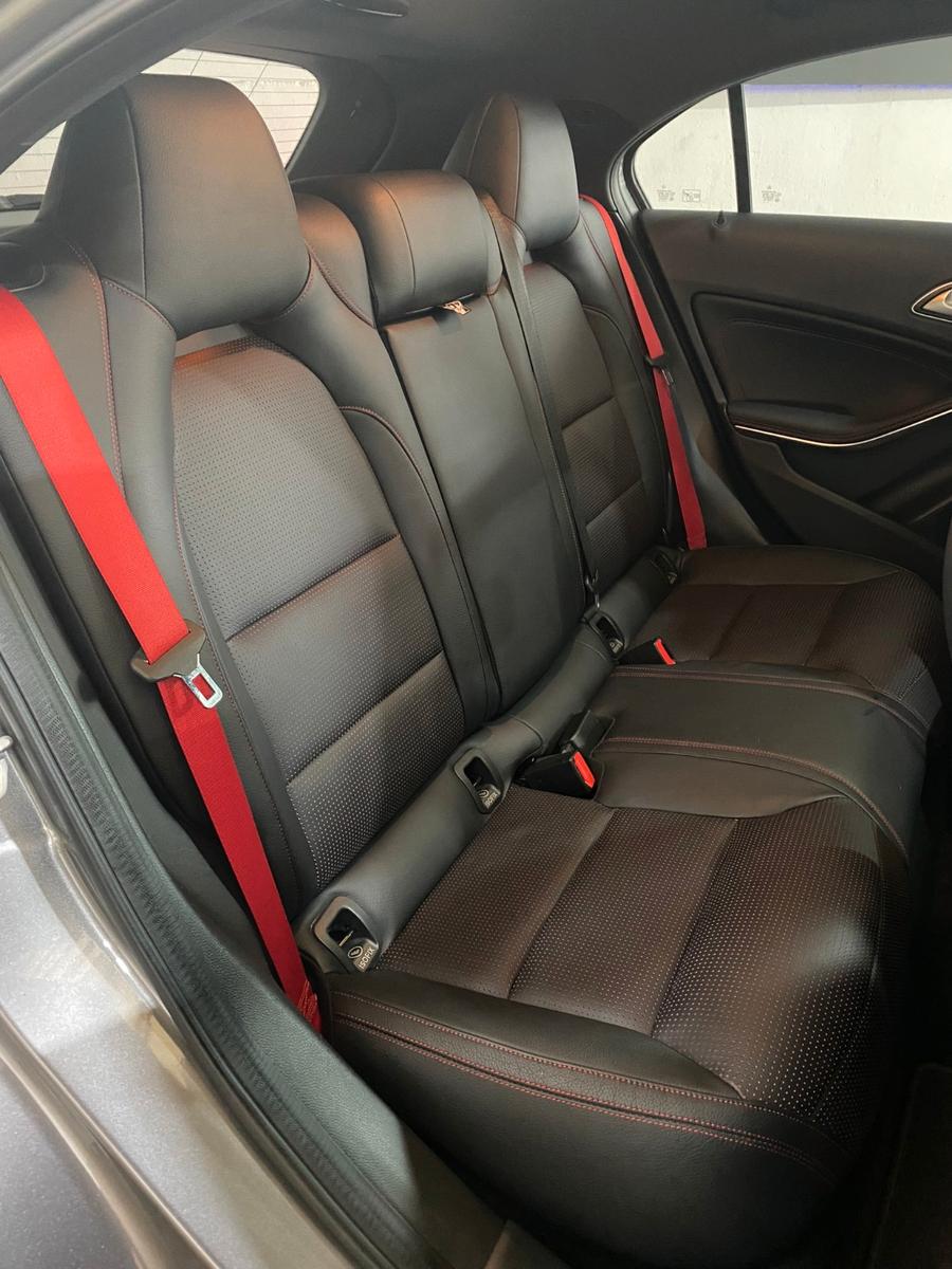Mercedes-Benz A 250 AMG Line*4M*Pano*Keyless*Sport*Exklusiv P*