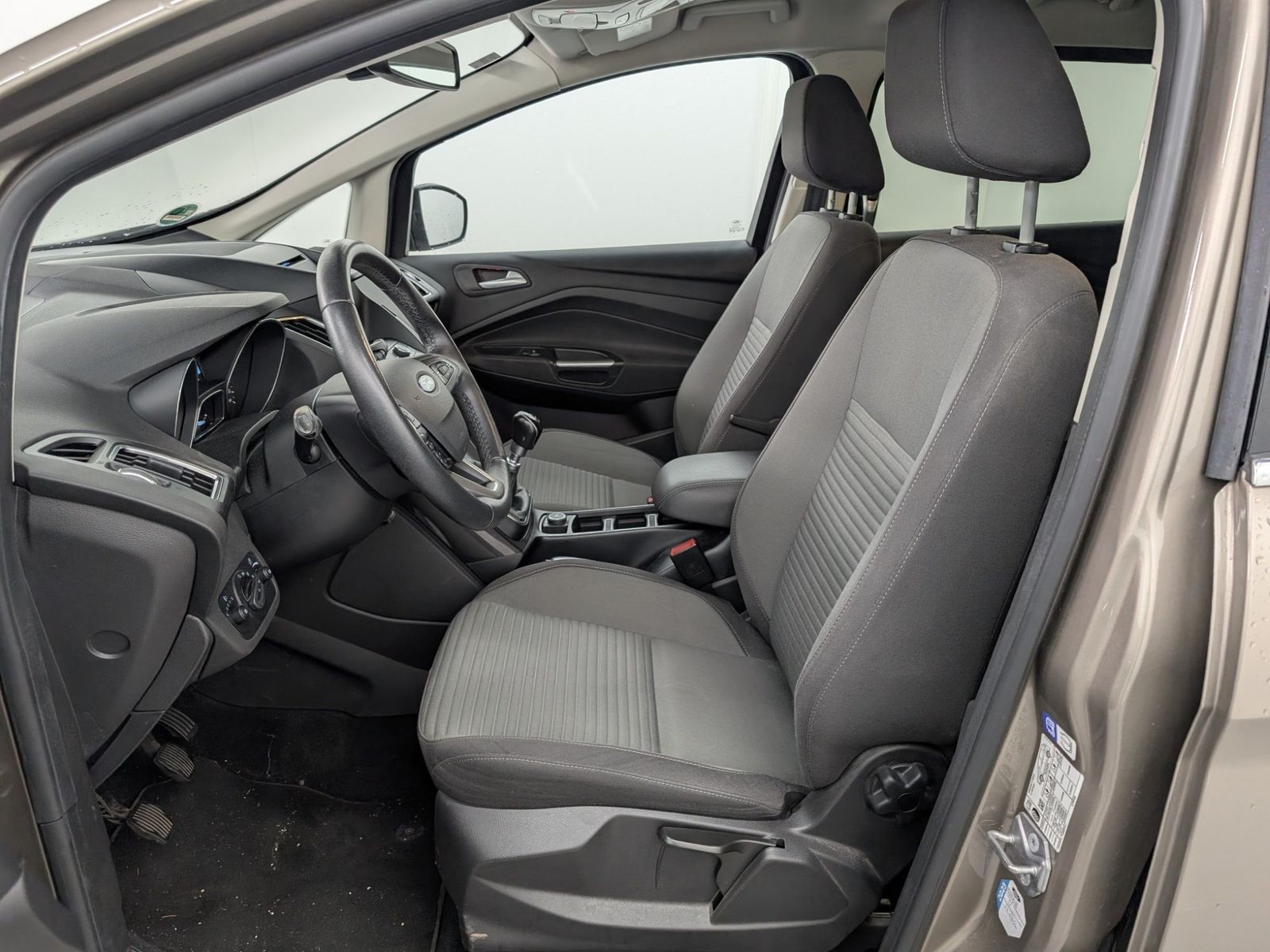 FORD Grand C-Max  1.0 EcoBoost Titanium Keyfree Navi – Bild 8
