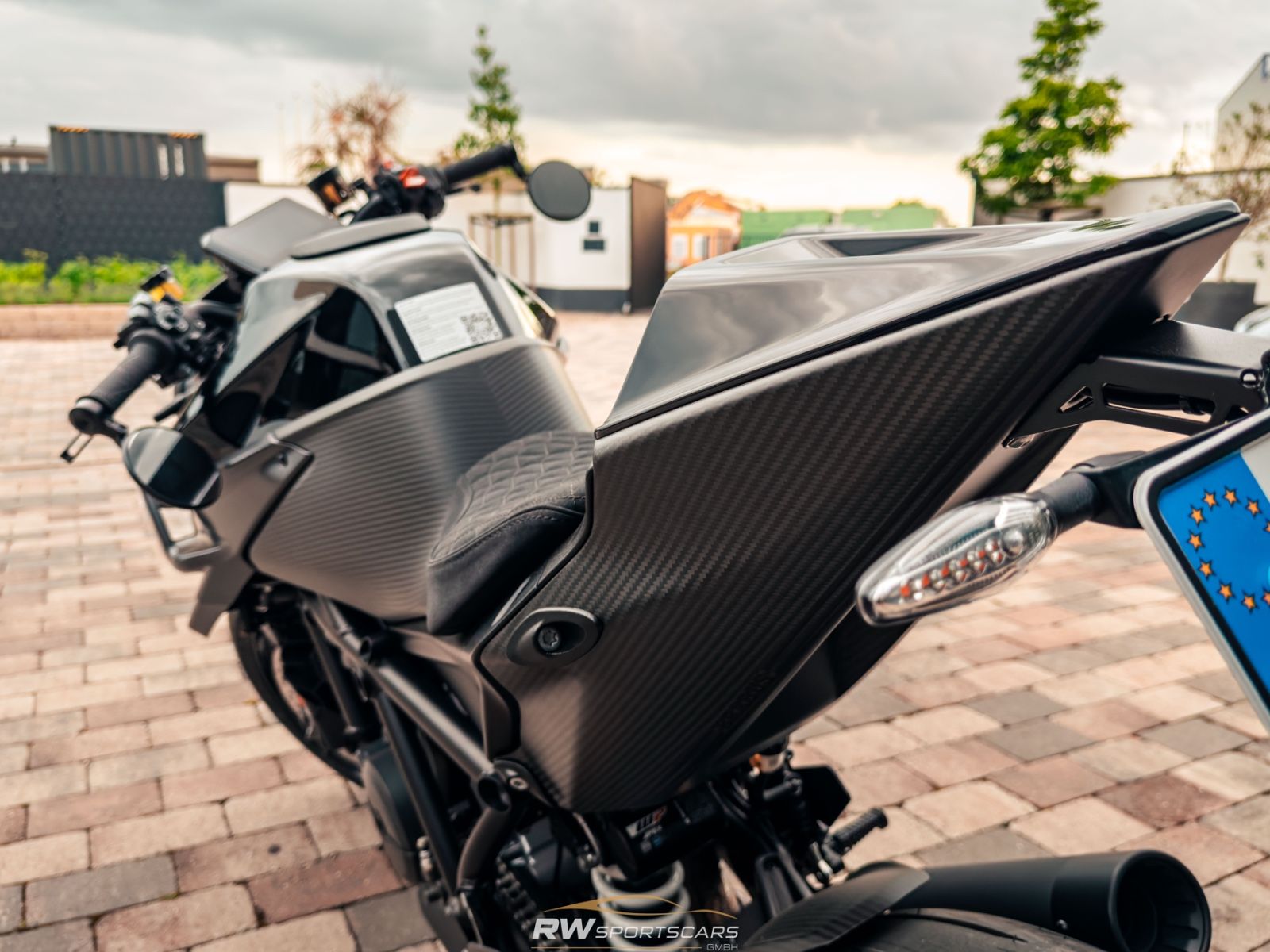 Fahrzeugabbildung KTM Brabus 1300 R Black one of 145