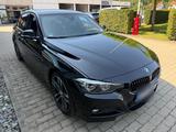 BMW 330i  M-Paket Limousine - BMW 330: M Paket