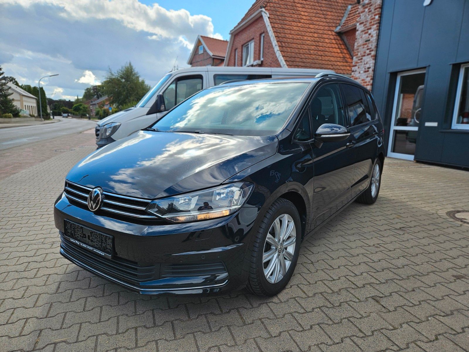 Volkswagen Touran 2,0 TDI DSG United Start-Stopp *7 Sitze* imagem 3