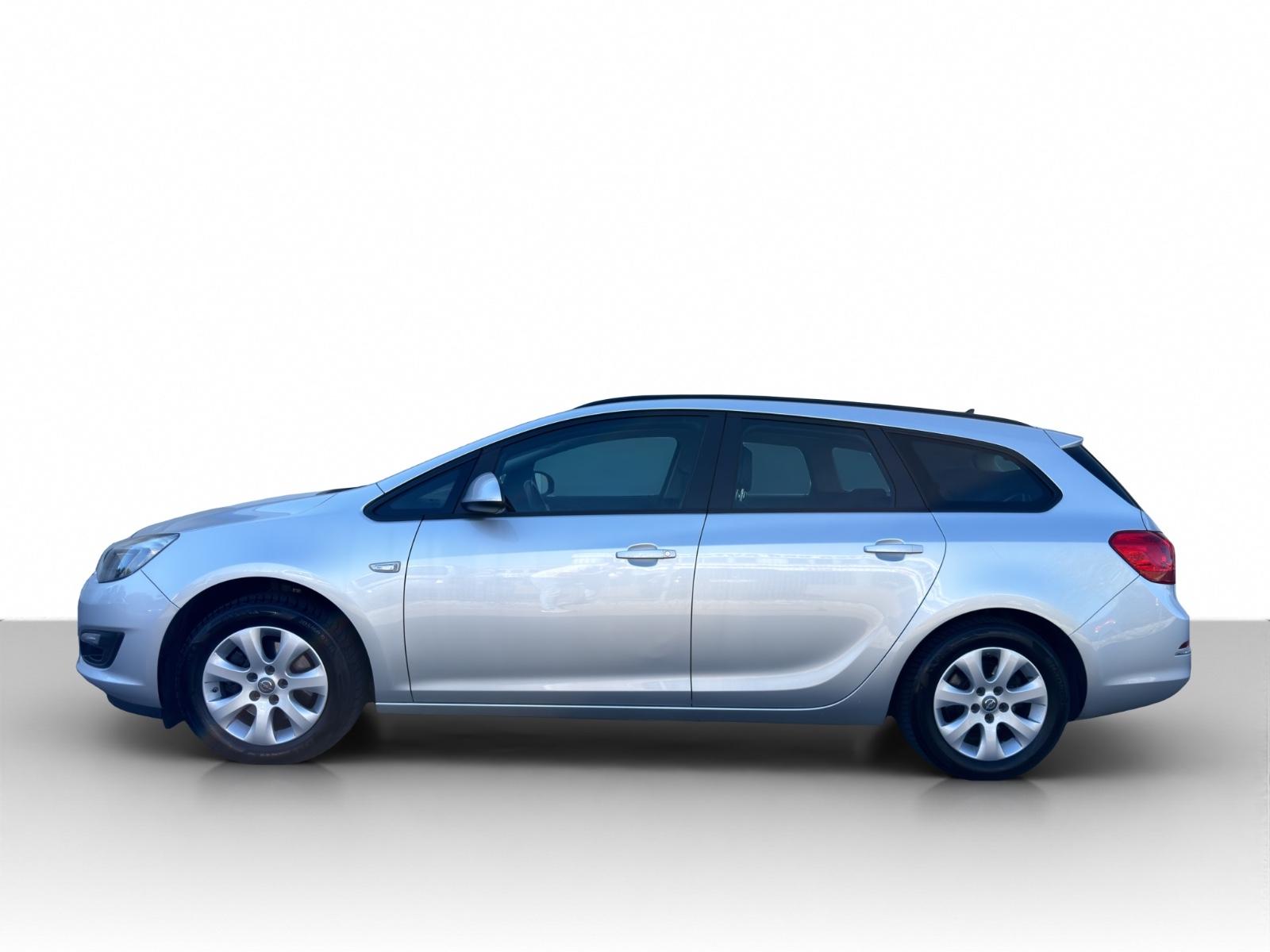 Opel Astra 2014 — rear view