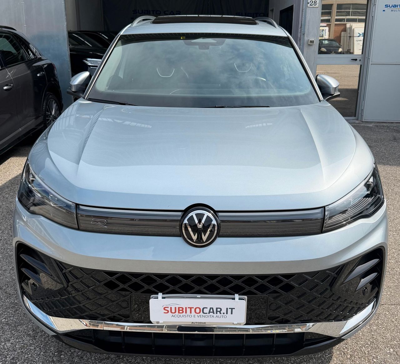 Volkswagen Tiguan 2.0 TDI 150 CV DSG R-Line Plus imagem 3