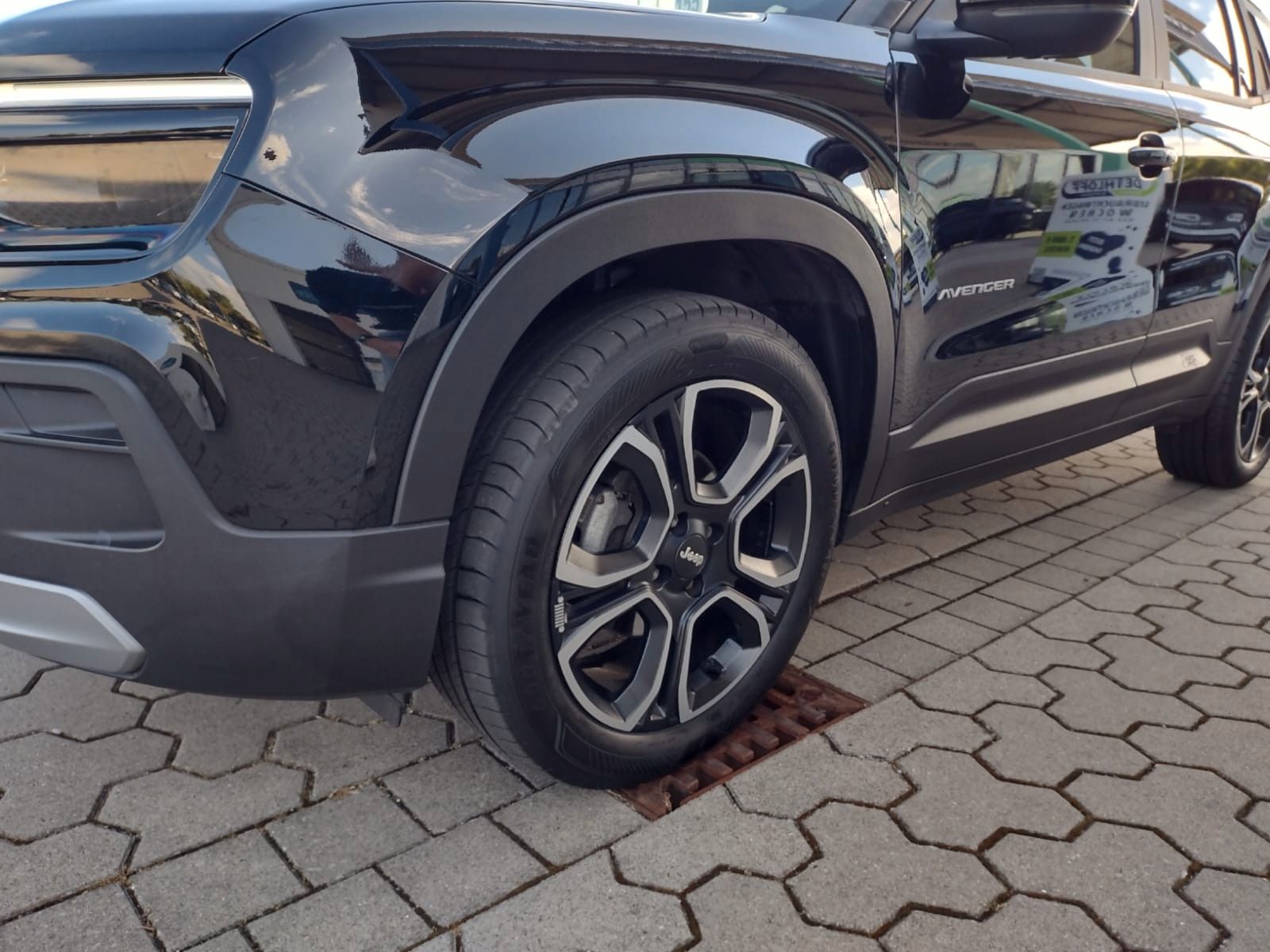 Jeep Avenger (09/2023, Benzin)