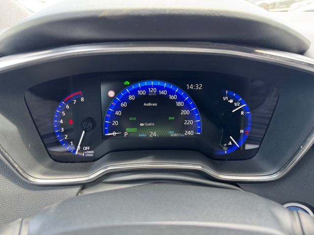 Toyota Corolla  Touring Sports Hybrid Club