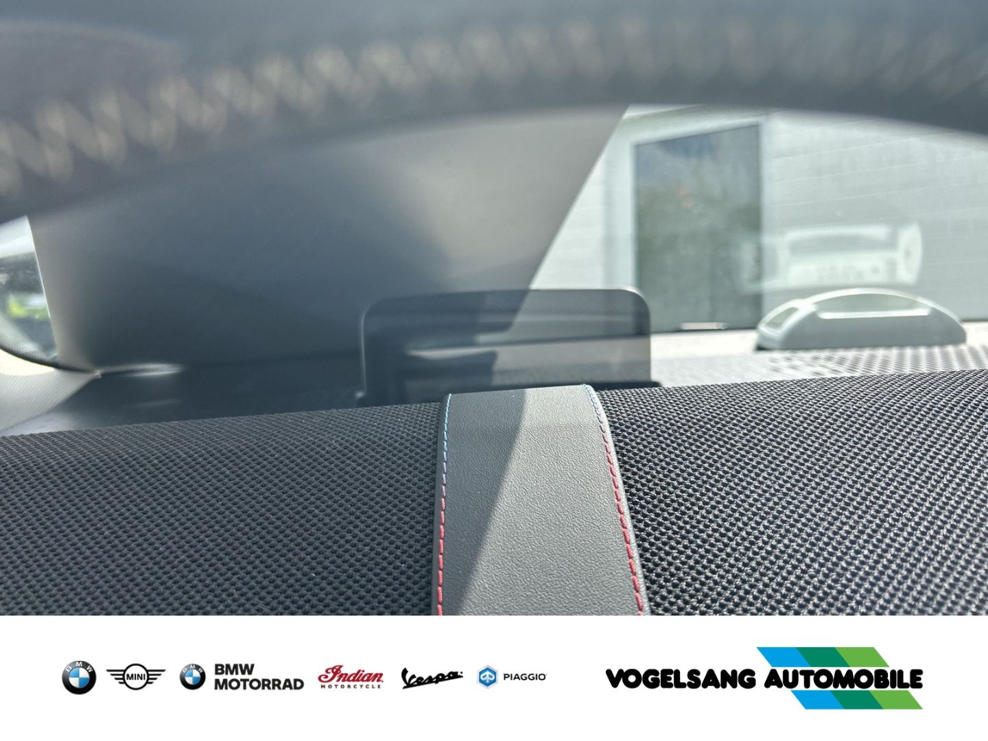 Fahrzeugabbildung MINI Aceman SE Classic Trim,Panodach,HeadUp,19''LMFel