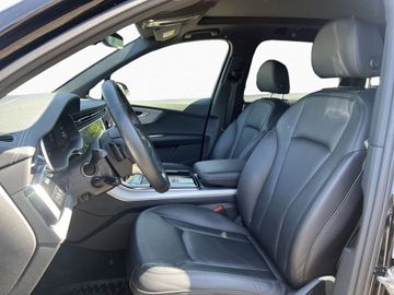 Audi Q7 - 9