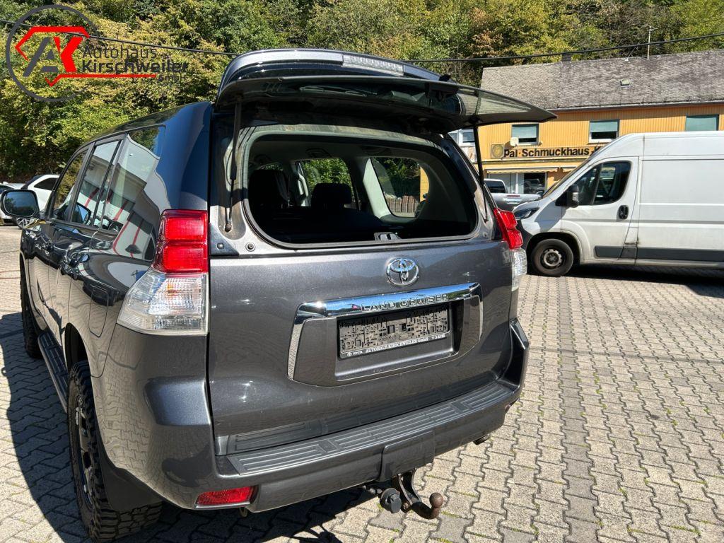 TOYOTA LAND CRUISER 3.0 D-4D 173CH 4X4