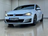 Volkswagen Golf GTI VII 2.0 Performance BMT *Sportfahrwerk* - mit Benzin-Antrieb: Alcantara, Soundsystem, Limousine