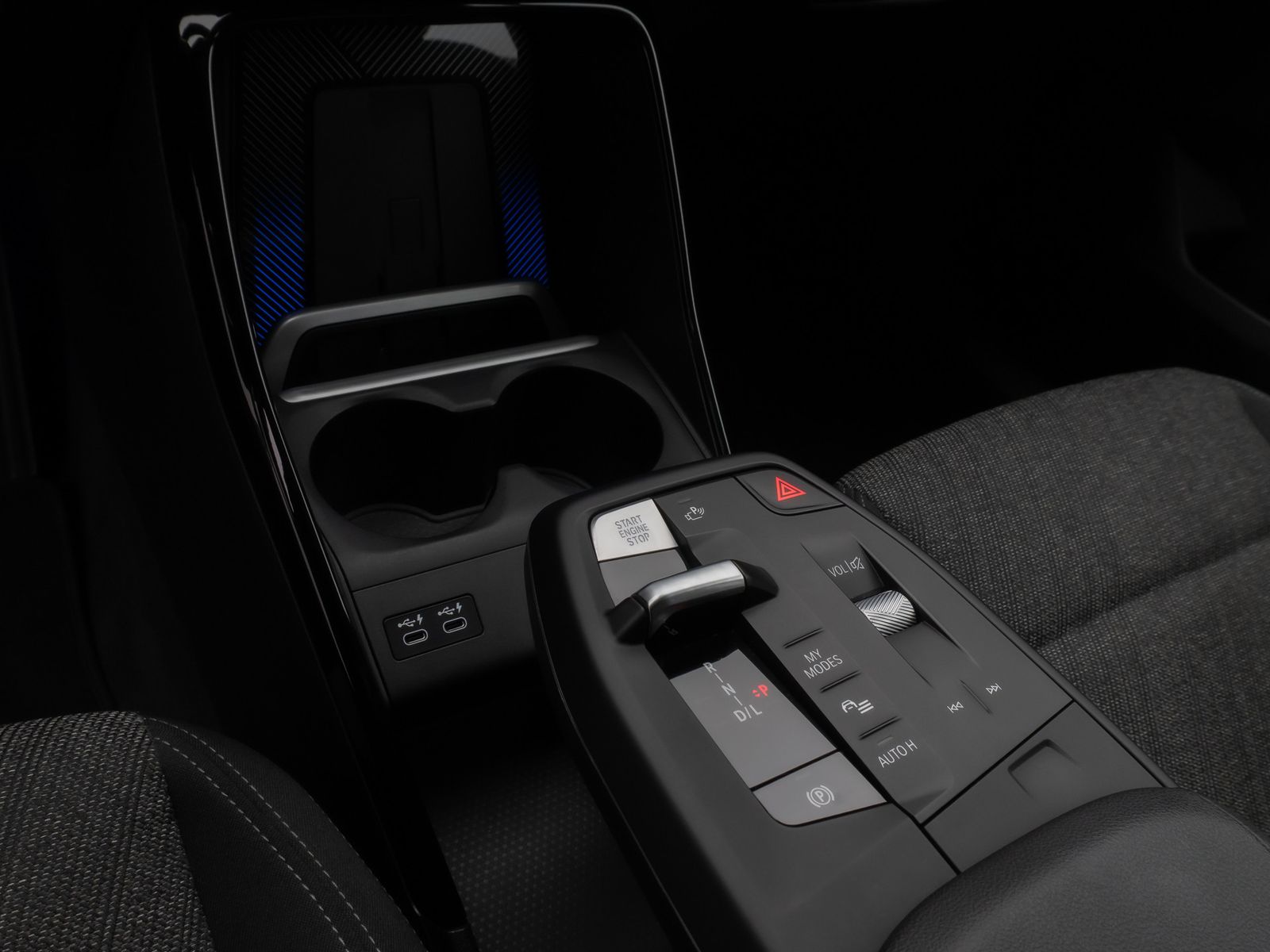 Fahrzeugabbildung BMW X1 sD18i Kamera DAB Fernlichtassist Komfort AHK