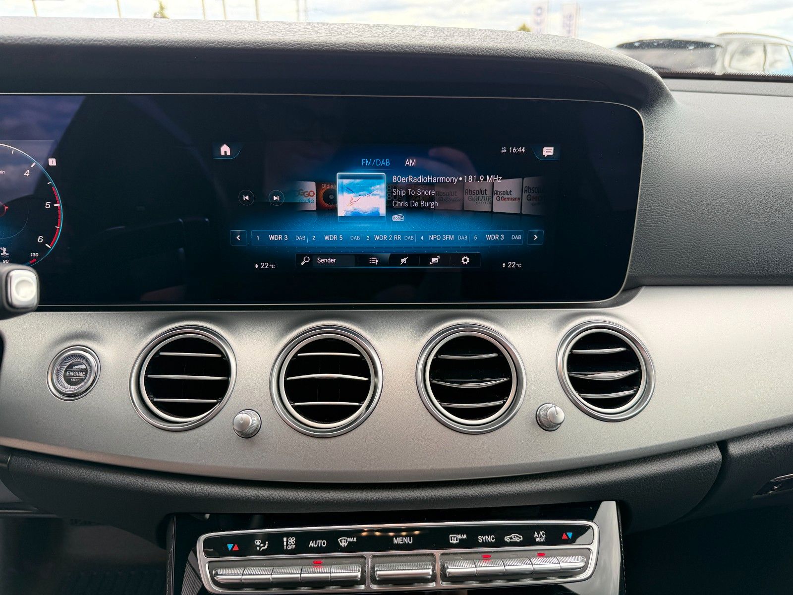 Fahrzeugabbildung Mercedes-Benz E 200 d T TAXI AVANTGARDE R-Kamera+Kindersitz