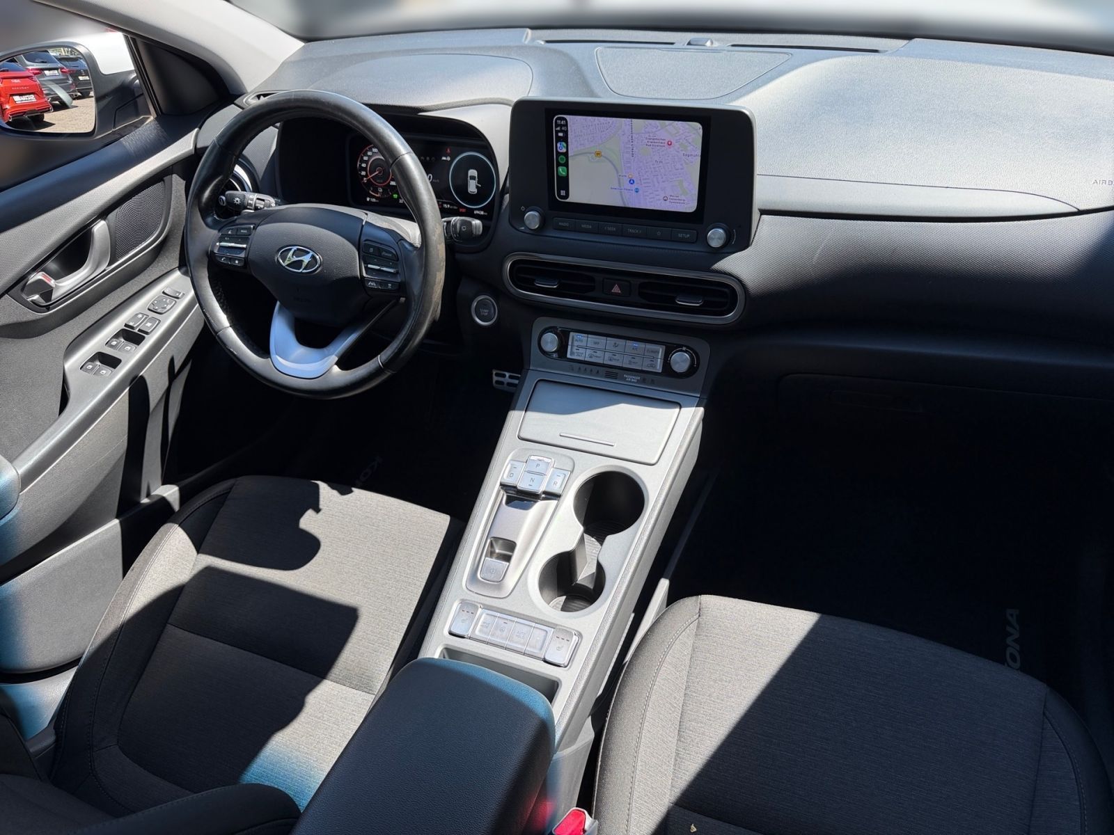 Fahrzeugabbildung Hyundai KONA Select Elektro 11 kW OBC Sitzheizung