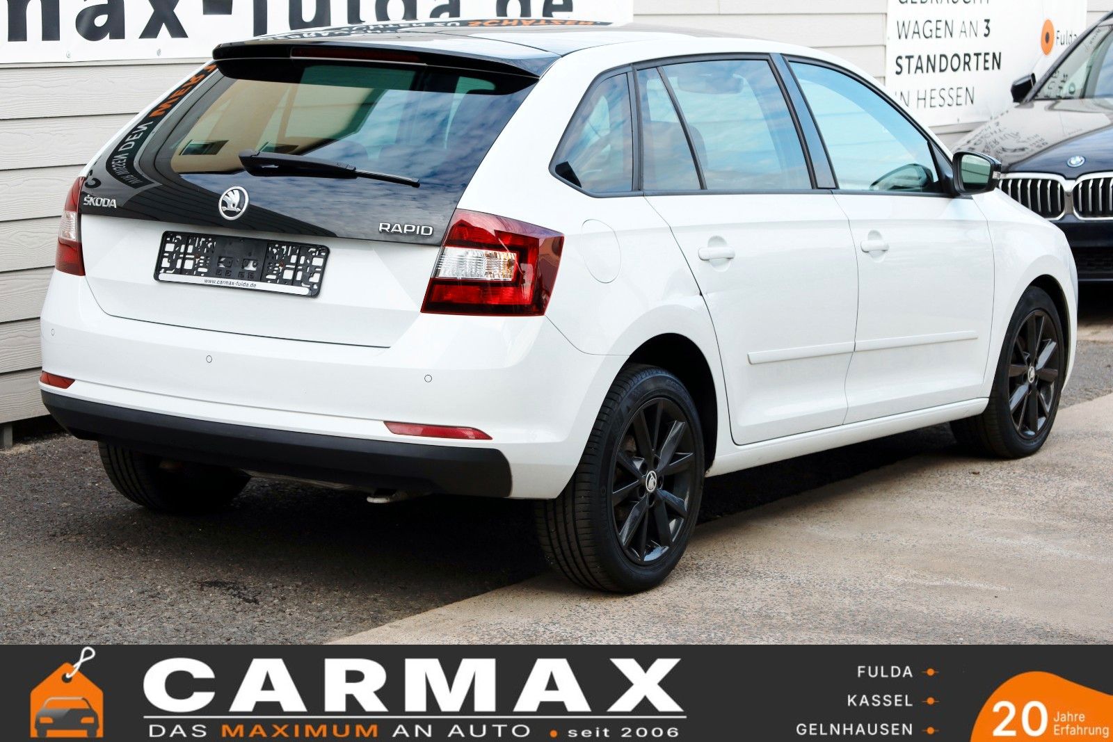 Fahrzeugabbildung SKODA Rapid Spaceback Ambition Navi,Panorama,SH,PDC