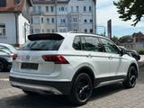 Volkswagen Tiguan OFFROAD 4Motion 2.0 TDI|AHK|Navi|SHZ|LED - : Allradantrieb, Offroad