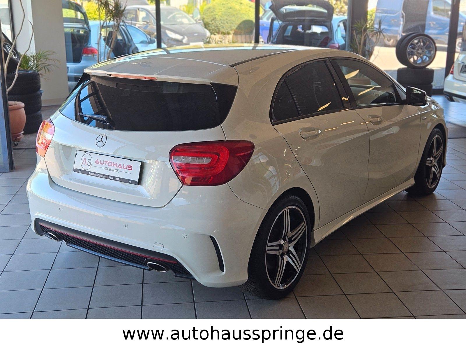 Mercedes-Benz A 250 AMG Line Sport *Alcantara, Scheckheft*