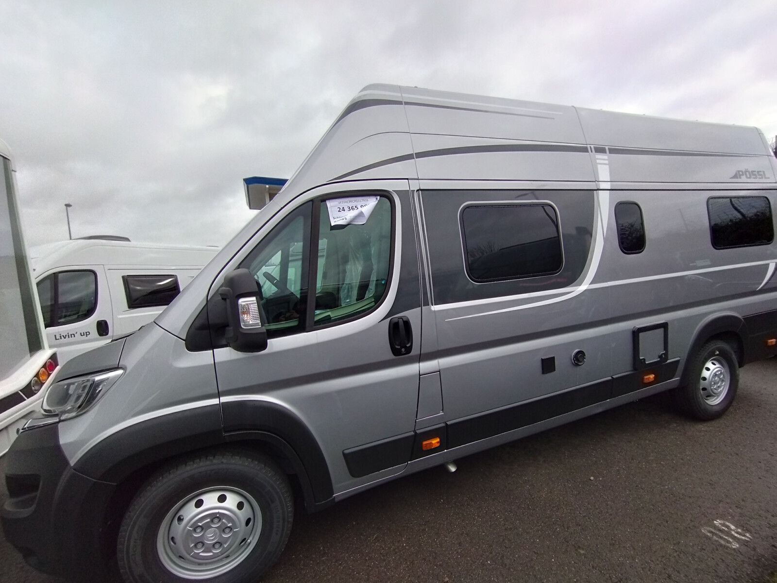 Fahrzeugabbildung Pössl Roadcruiser Revolution Citroen 165 PS Markise,RK