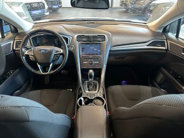 Ford Mondeo Lim *TEMPO*NAVI*KEYLESS*PANO*2-Zonen*