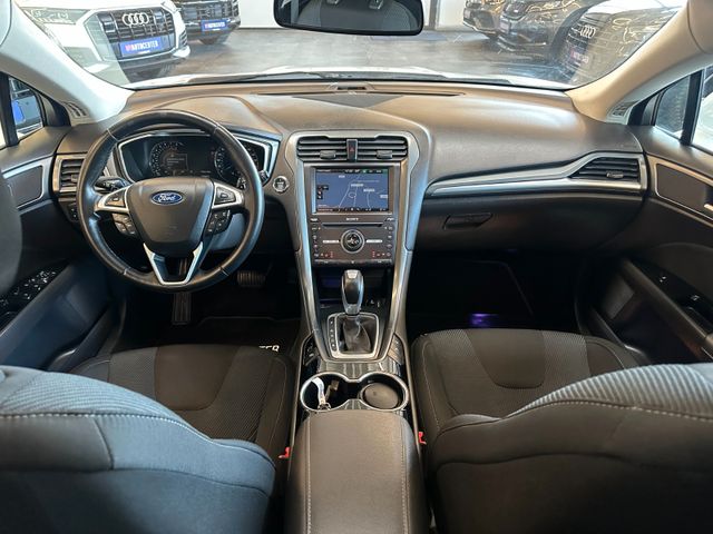 Ford Mondeo Lim *TEMPO*NAVI*KEYLESS*PANO*2-Zonen*