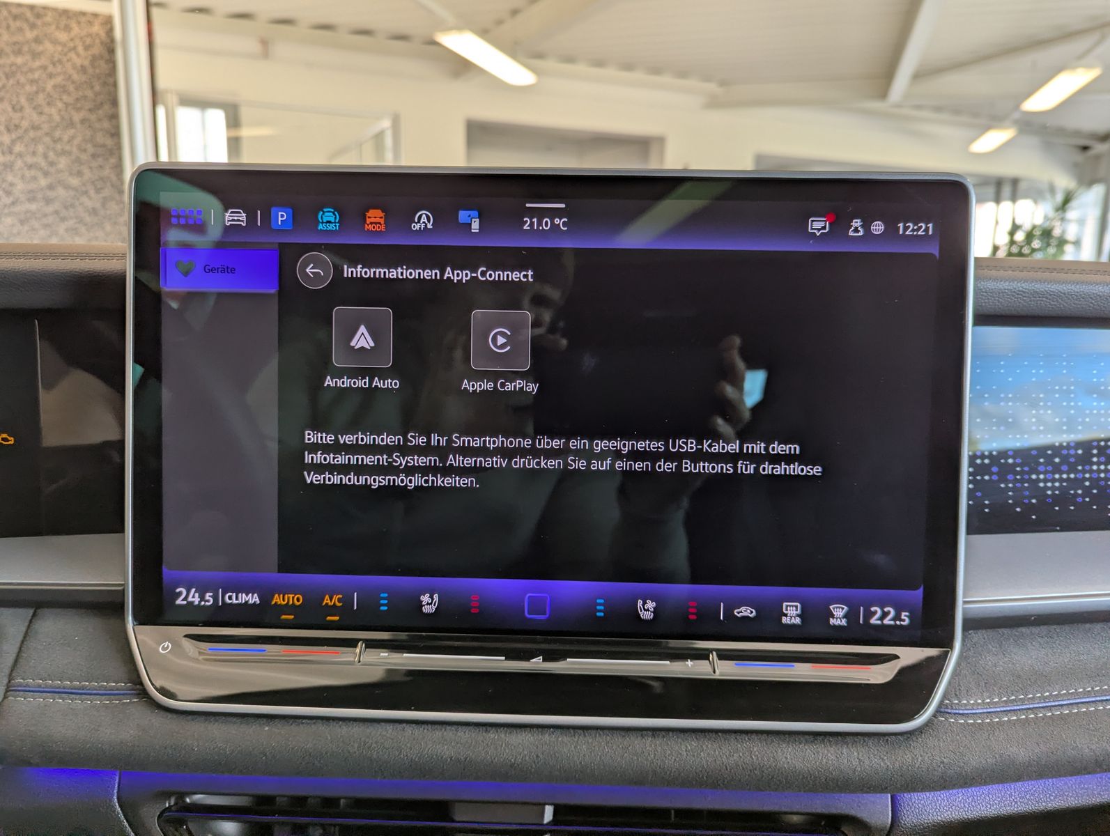 VW Tayron 2.0 R-Line Leder Launch Pano Black AHK 20 - Image 37