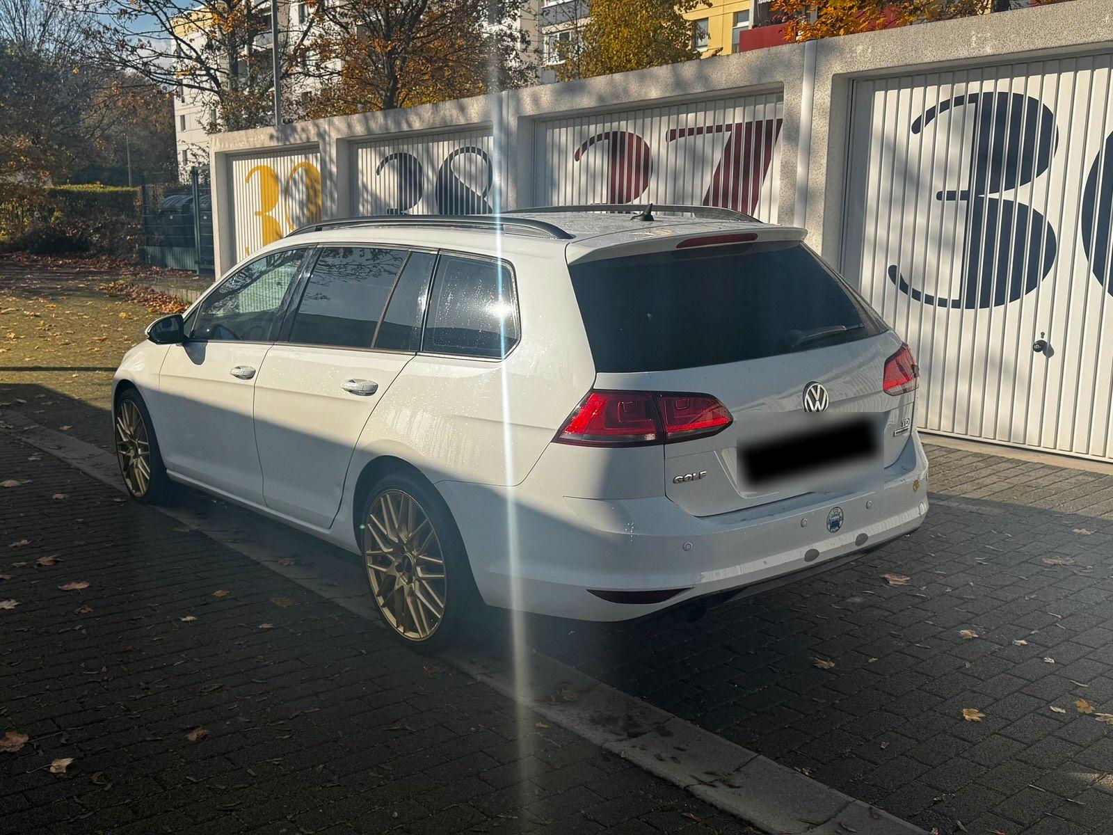 Volkswagen Golf 2014 — engine 110 HP (81kW)