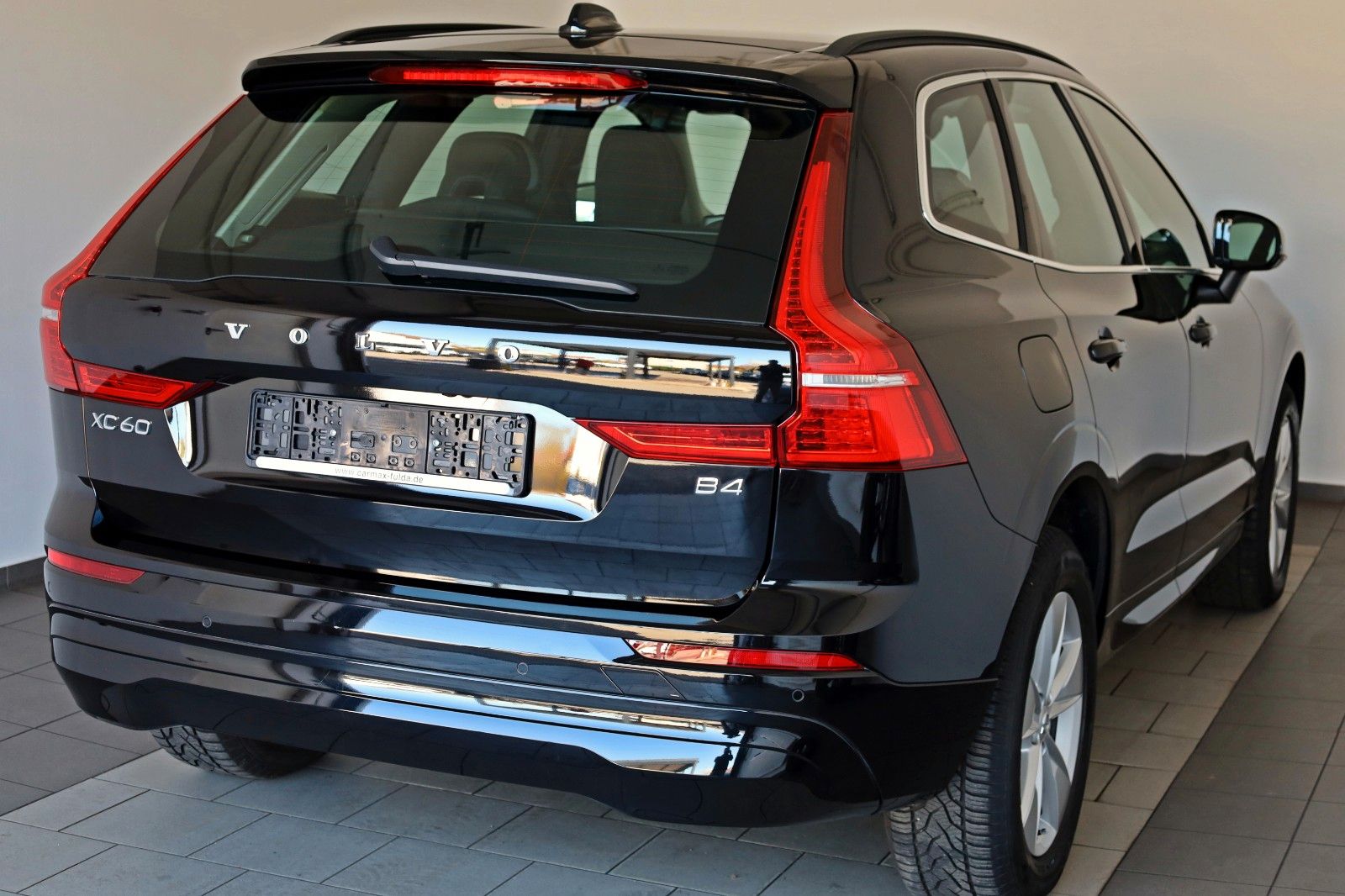 Fahrzeugabbildung Volvo XC60 Core B4 D,Navi,LED,4xSH,Kamera,Carplay,ACC