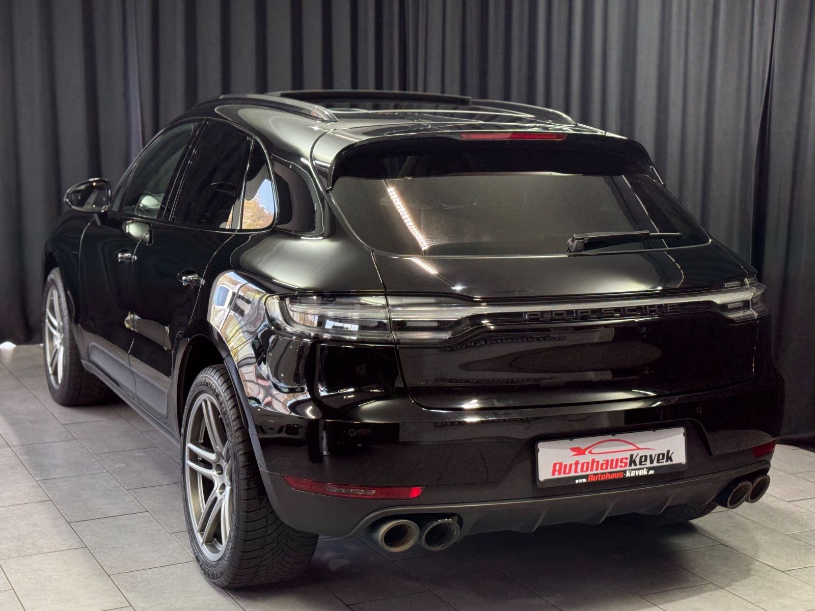 Fahrzeugabbildung Porsche Macan S|PANORAMA|18-WEGE|BOSE|PDLS+|20"TURBO|