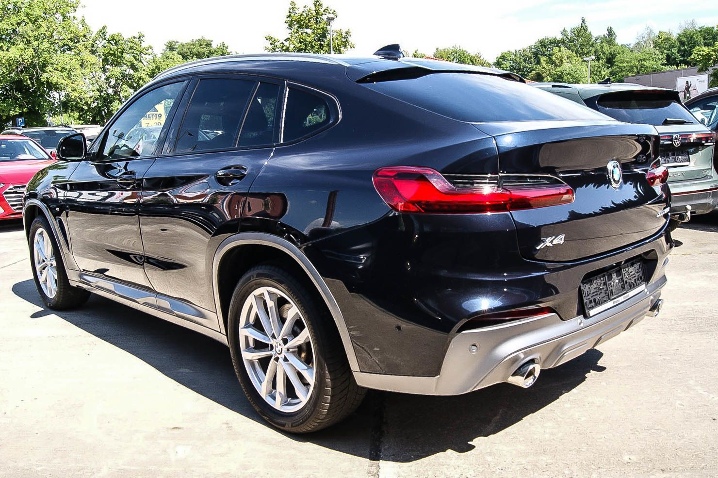 Fahrzeugabbildung BMW X4 xDrive 20 d M Sport X HUD ANHZV STHZG PANO