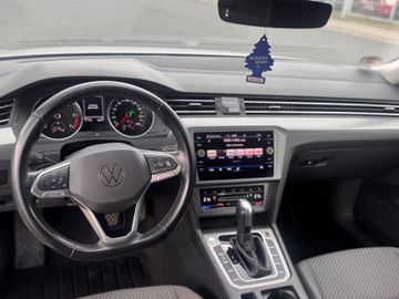 Volkswagen Passat Variant - 8