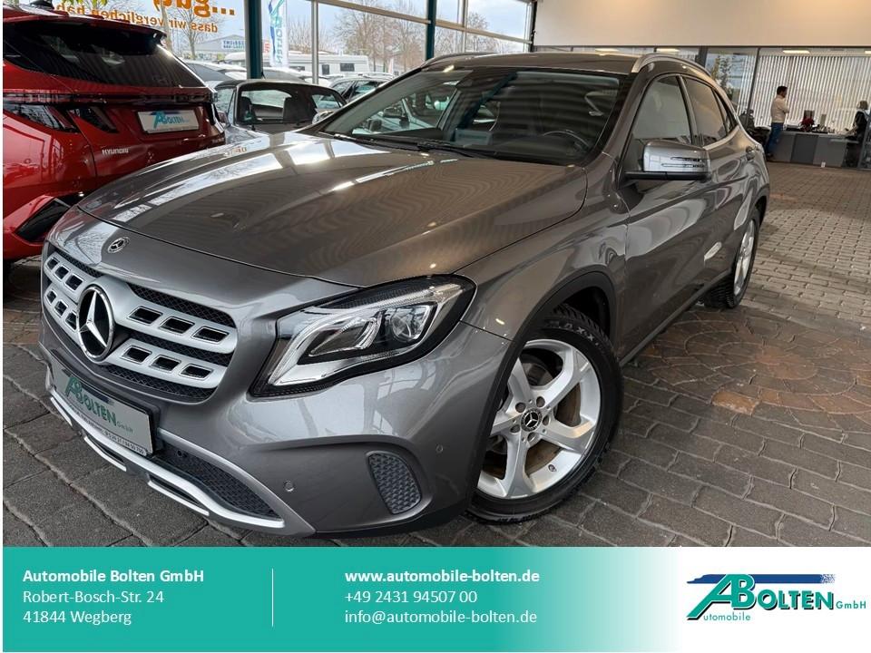 Mercedes-Benz GLA 180 DCT-Urban-LED-PTS-Kamera