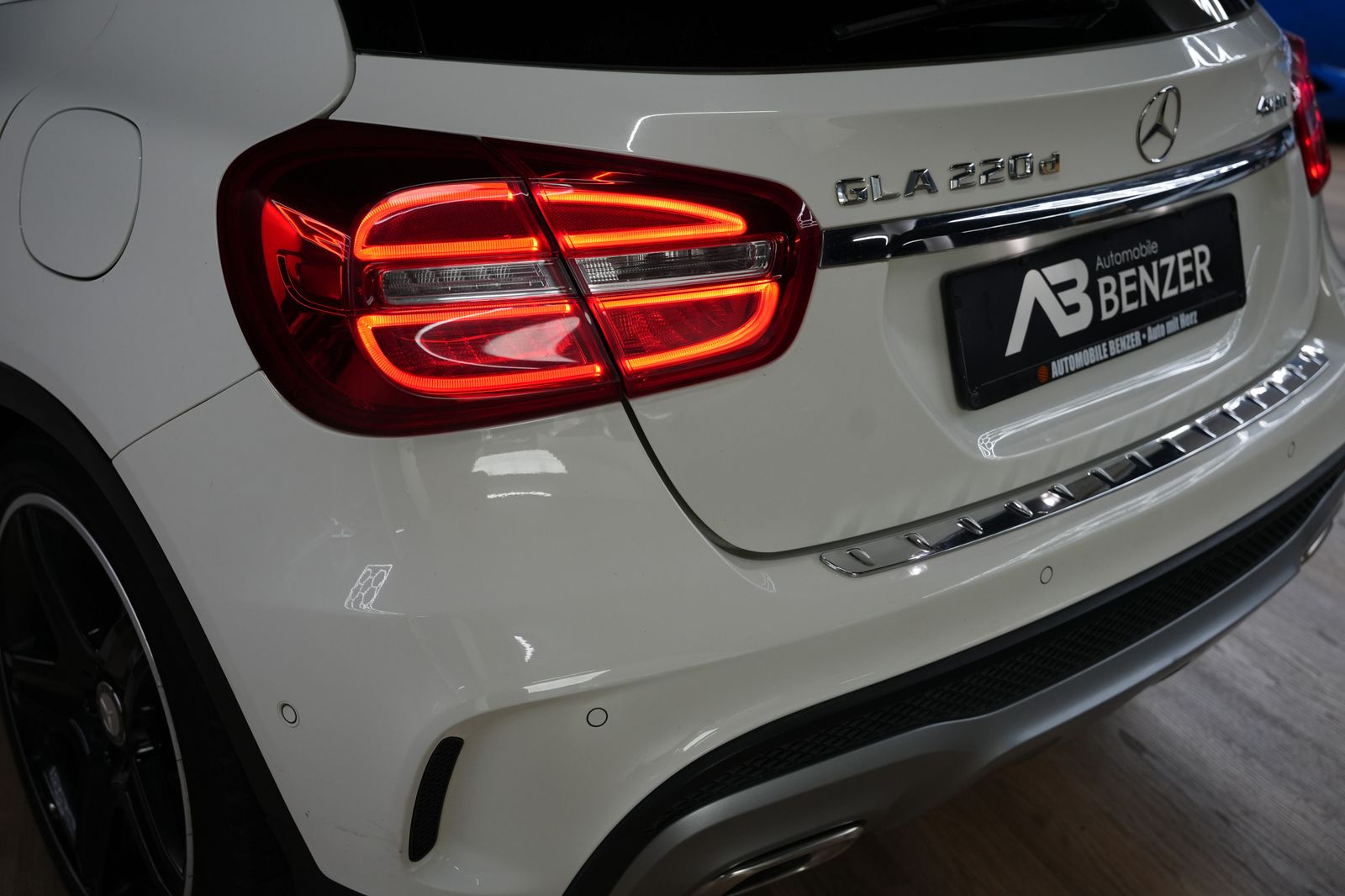 Fahrzeugabbildung Mercedes-Benz GLA 220 CDI 4Matic *AMG*SHZ*Navigation*