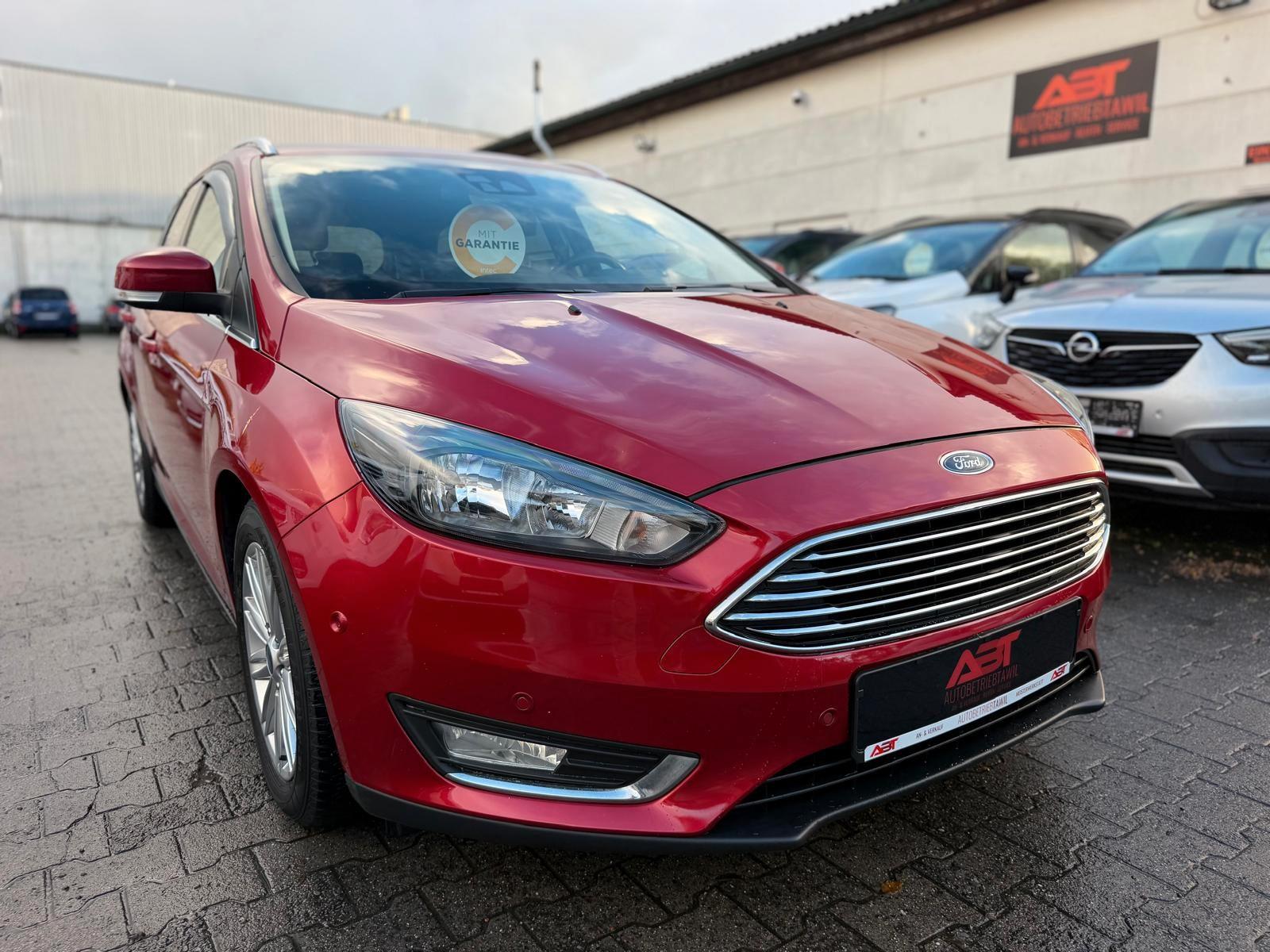 Ford Focus Titanium, Kamera, Navi, PDC, CarPlay, SZH