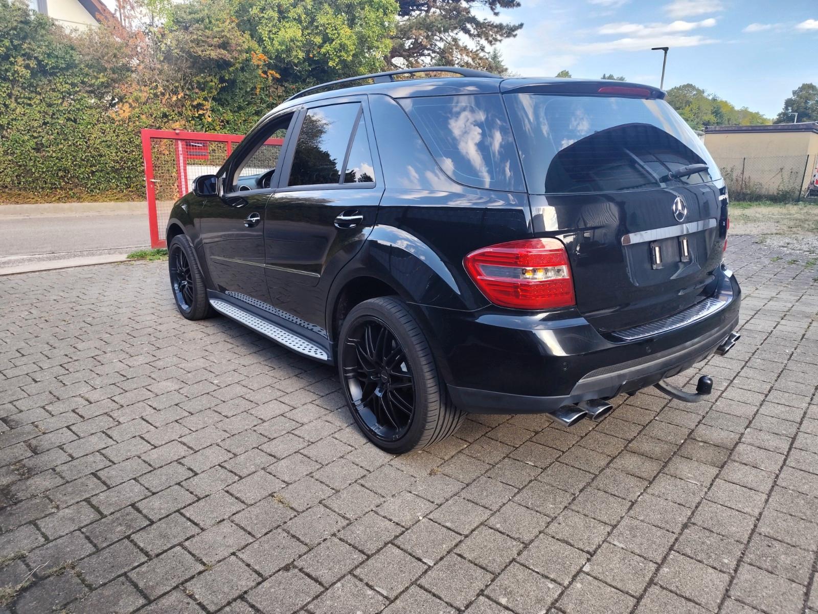 Mercedes-Benz ML 500 mit LPG Gasanlage 22 Zoll Felgen 
