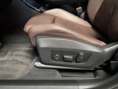 Fahrzeugabbildung BMW 218i Active Tourer M Sport--ACC/Travel/Pano/Head