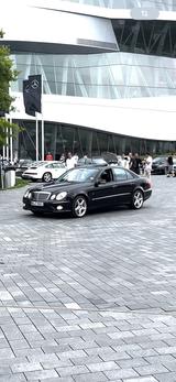 Mercedes-Benz E 500 AVANTGARDE Avantgarde - Mercedes-Benz E 500 in Stuttgart