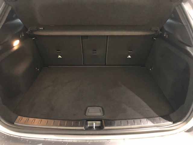 Fahrzeugabbildung Mercedes-Benz GLA 200 /AMG/AHK/Night/Kamera